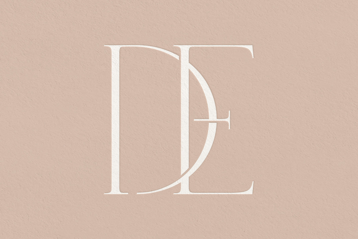 DE Monogram